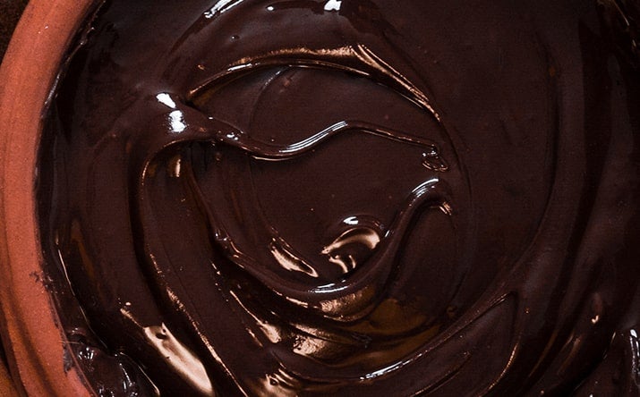 Cómo derretir chocolate en el microondas | Recetas Nestlé