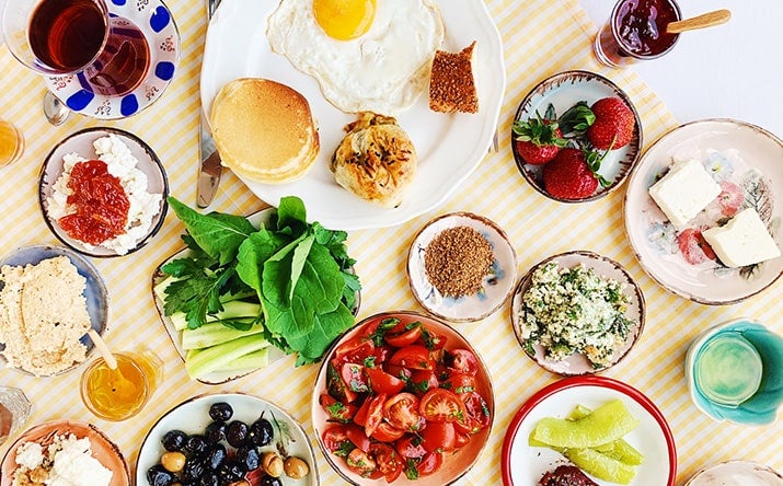 Cómo hacer un desayuno especial | Recetas Nestlé Cómo hacer un desayuno especial | Recetas Nestlé