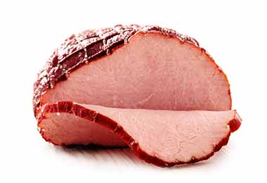    El jamón de cerdo también tiene una larga tradición navideña.   