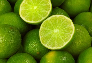  Tipos de limones verdes.  