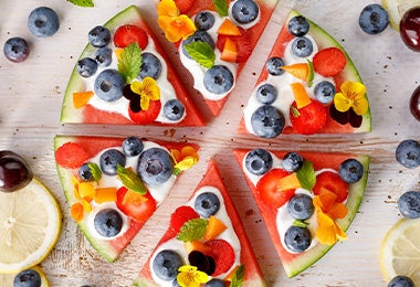 Pizza de sandia, arándanos y cerezas receta de postres veganos Pizza de sandia, arándanos y cerezas receta de postres veganos