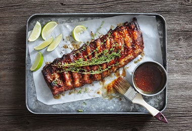 Costillas de cerdo BBQ comida típica de Estados Unidos Costillas de cerdo BBQ comida típica de Estados Unidos