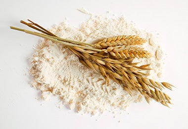 Ramas de trigo y harina convencional para preparar fideos yakisoba 