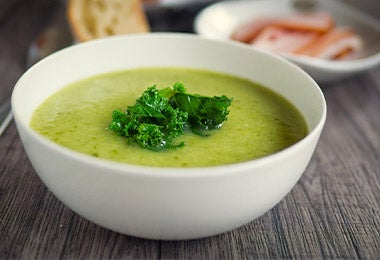 Receta fácil de sopa de papa con puerro