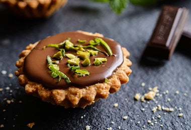 Tarta de chocolate con pistachos