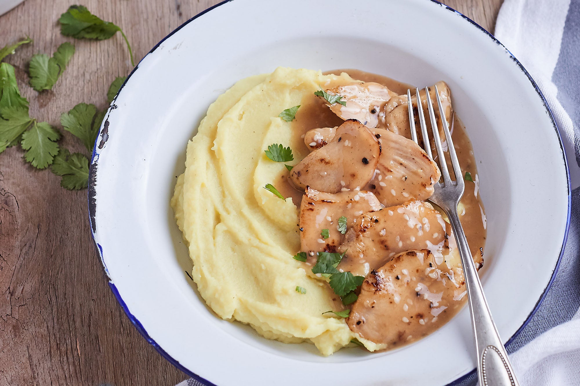 Pollo agridulce con puré al curry