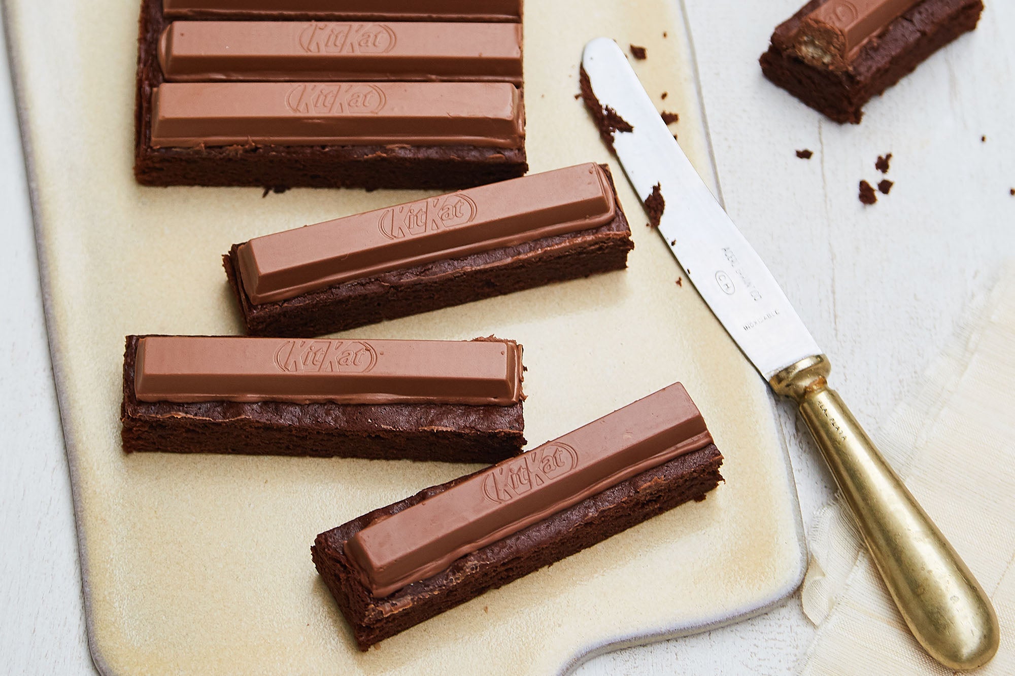 Receta sencilla de Brownie con Kit Kat Recetas Nestlé