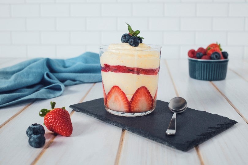 Postre Fácil con Queso y frutillas