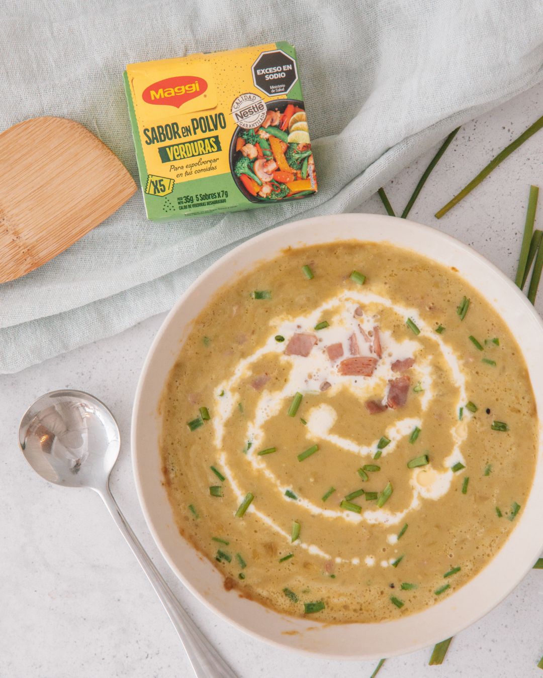 Sopa de arvejas y jamón