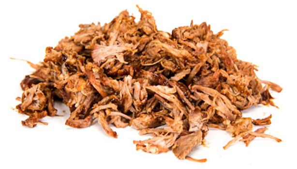 Montón de pedazos de pulled pork desmechados