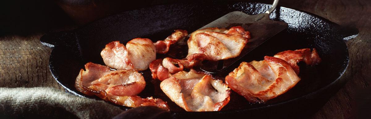 Una sartén perfecta para preparar panceta. 
