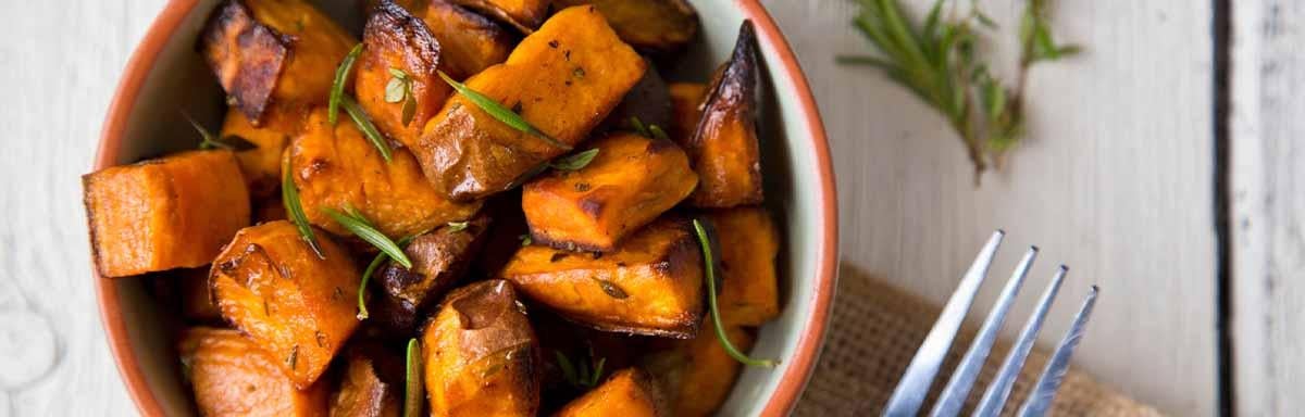  Las papas, en especial con cáscara, son alimentos con fibra. 