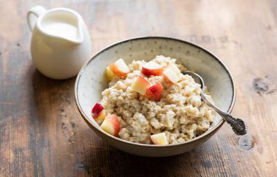 Avena con manzana, un desayuno balanceado Avena con manzana, un desayuno balanceado