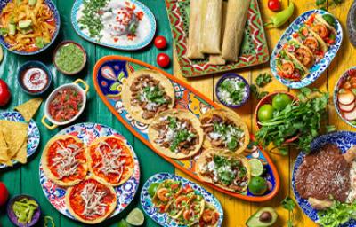 Platos típicos e ingredientes de comida mexicana Platos típicos e ingredientes de comida mexicana