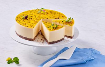 Postre de cheesecake con maracuyá Postre de cheesecake con maracuyá