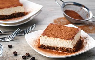 Tiramisú con café espolvoreado, uno de los postres fáciles y rápidos con pocos ingredientes que se pueden preparar Tiramisú con café espolvoreado, uno de los postres fáciles y rápidos con pocos ingredientes que se pueden preparar
