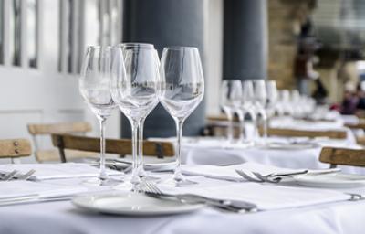Cómo montar una mesa formal