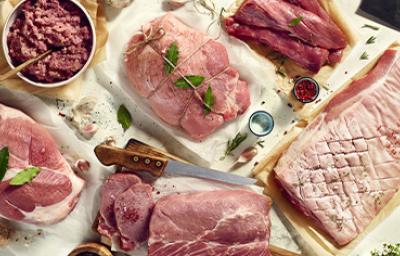 Varios cortes de carne cruda, recetas con matambre Varios cortes de carne cruda, recetas con matambre