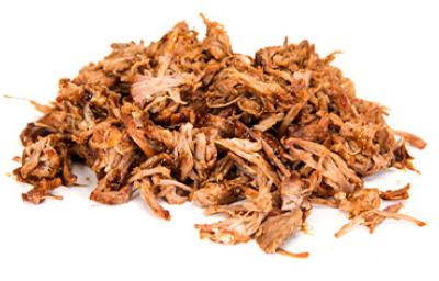 Montón de pedazos de pulled pork desmechados