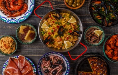 Comida tapa en la mesa