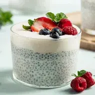 Pudín de chía y frutos rojos opción de postres balanceados