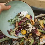 Residuos de frutas y verduras para hacer composta Residuos de frutas y verduras para hacer composta