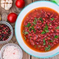 Plato con receta con porotos y arroz