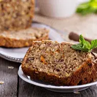  Porción de postre de budín de zanahoria sin azúcar 