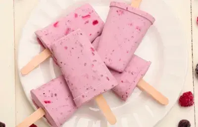 Paletas con Frutos Rojos