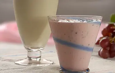 Licuado de banana y Batido multifrutal