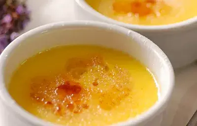 Creme brulee a la lavanda