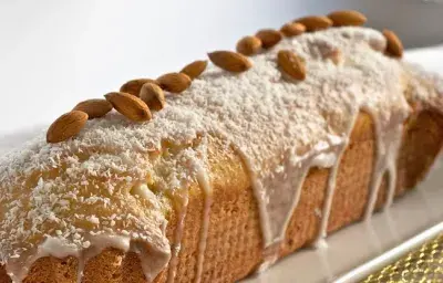 Budín de Coco y Almendras Budín de Coco y Almendras