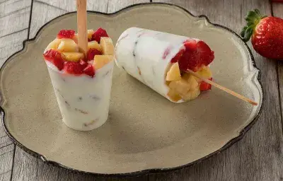 PALETAS DE YOGUR Y CEREAL
