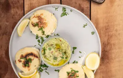 Arepas de papa y queso Arepas de papa y queso