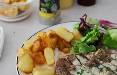 Carne con Salsa de Crema y Completísimo