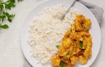 Pollo salteado con ananá Pollo salteado con ananá