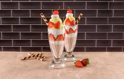 Copa de Fresas con Crema Copa de Fresas con Crema
