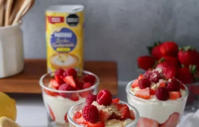 Vasitos de Frutillas con Nestlé Leche Condensada Limón