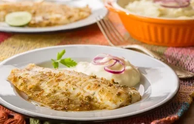 Filete de Pescado al Ajo y Cebolla