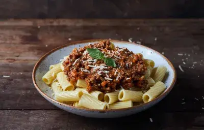 Fideos a la Bolognesa