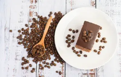 Torta helada de café y almendras Torta helada de café y almendras