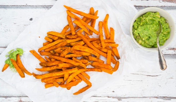 Hacer papas fritas con guacamole Hacer papas fritas con guacamole