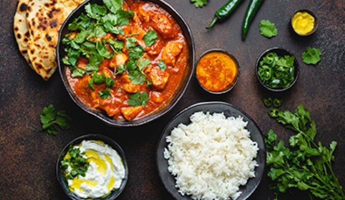 Curry preparado en una olla de cocción lenta. Curry preparado en una olla de cocción lenta.