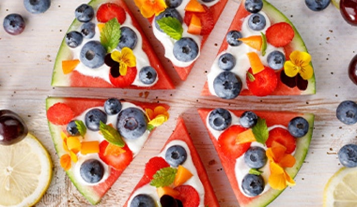 Pizza de sandia, arándanos y cerezas receta de postres veganos Pizza de sandia, arándanos y cerezas receta de postres veganos
