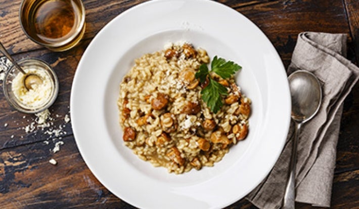 Risotto de champiñones, receta de comida italiana Risotto de champiñones, receta de comida italiana