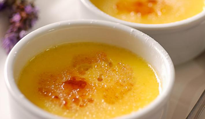 Creme brulee a la lavanda