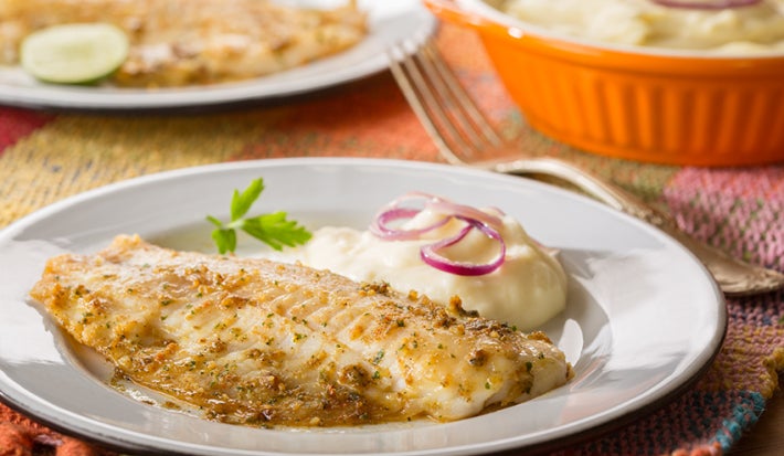 Filete de Pescado al Ajo y Cebolla