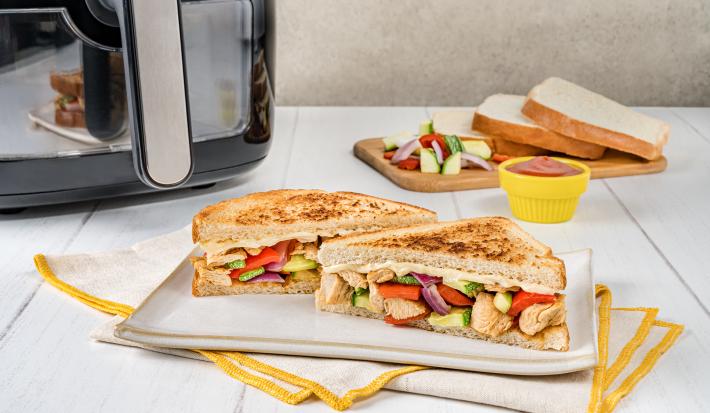 Sándwich de pollo Hot Club en freidora de aire
